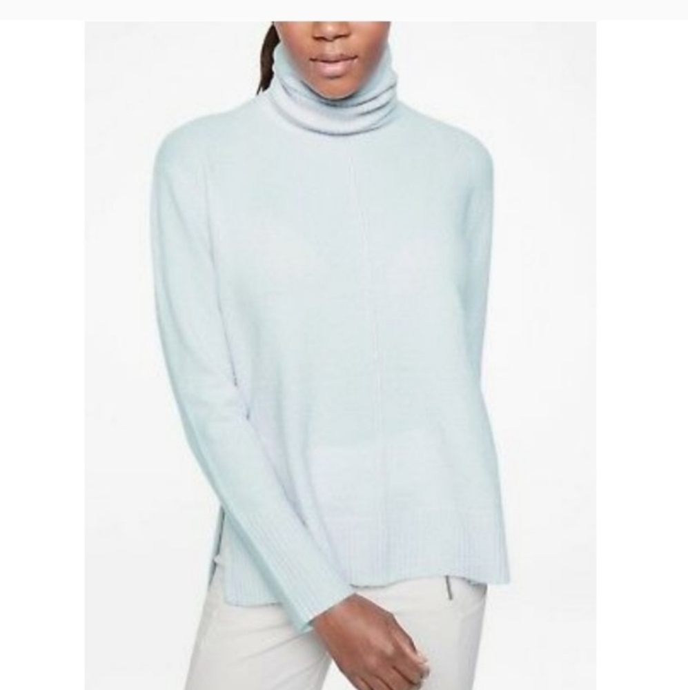 ATHLETA TRANSIT PULLOVER S EUC ETHEREAL BLUE